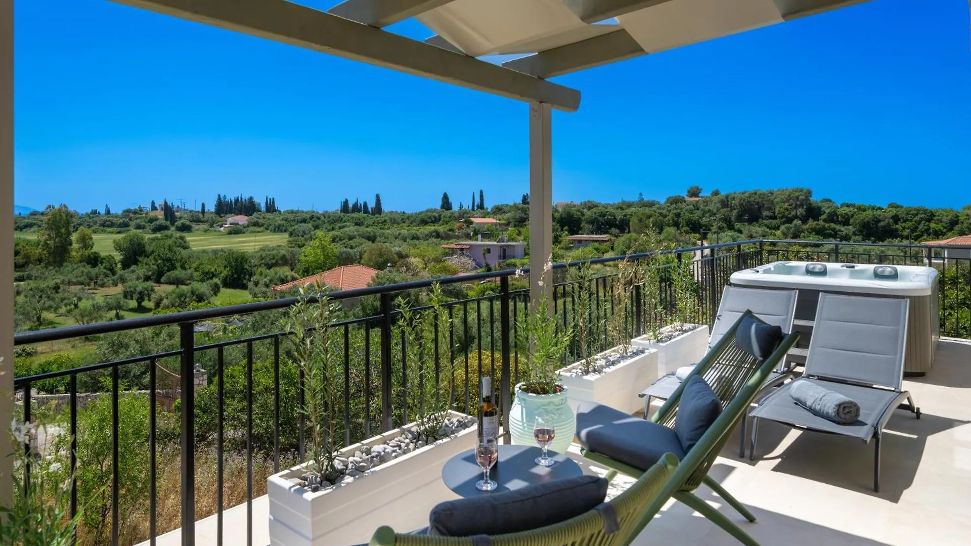 Gardenia Apartments Svoronata