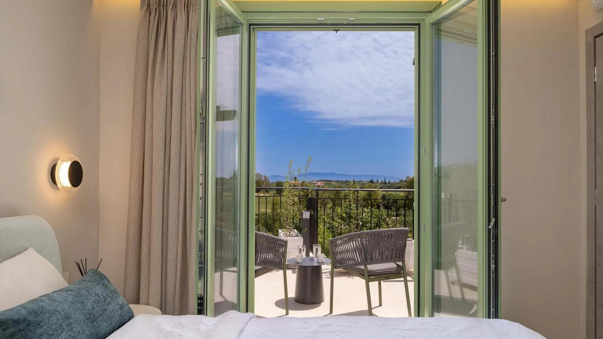 Gardenia Apartments Svoronata